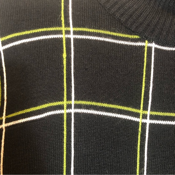 Norton Studio Turtleneck Sweater with Grid Pattern on Front. Size L - Picture 2 of 6